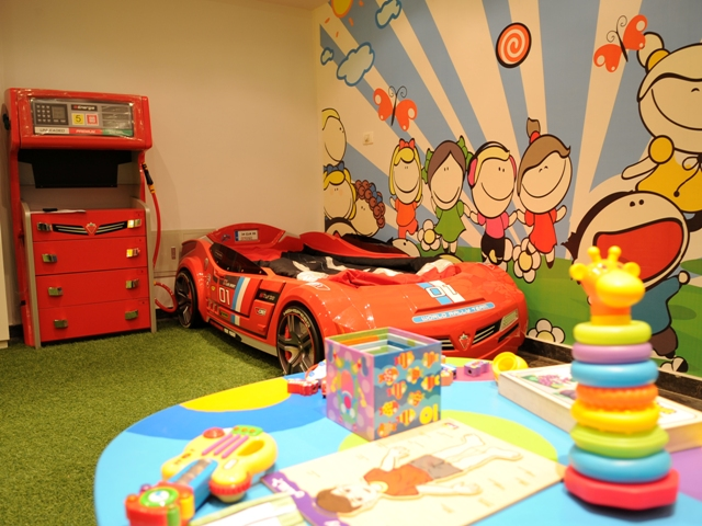 This is a sample alt text!